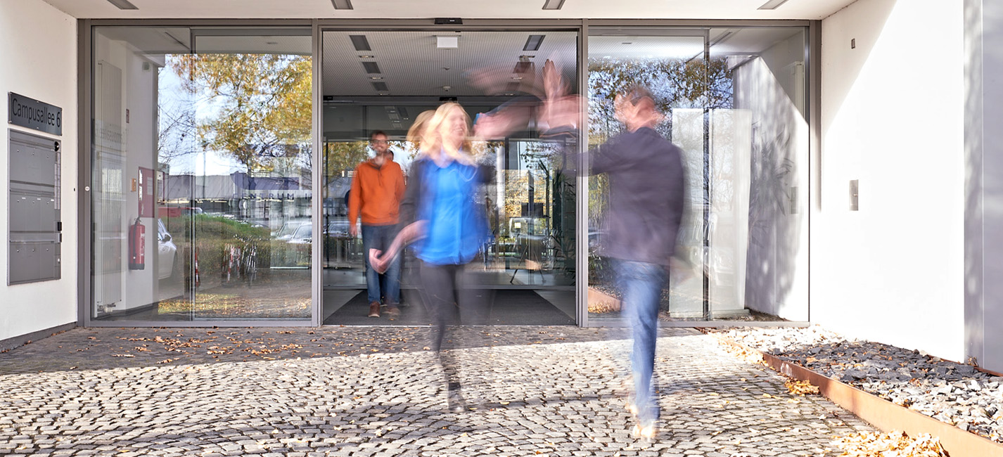 Kontakt_0246_1426x650px